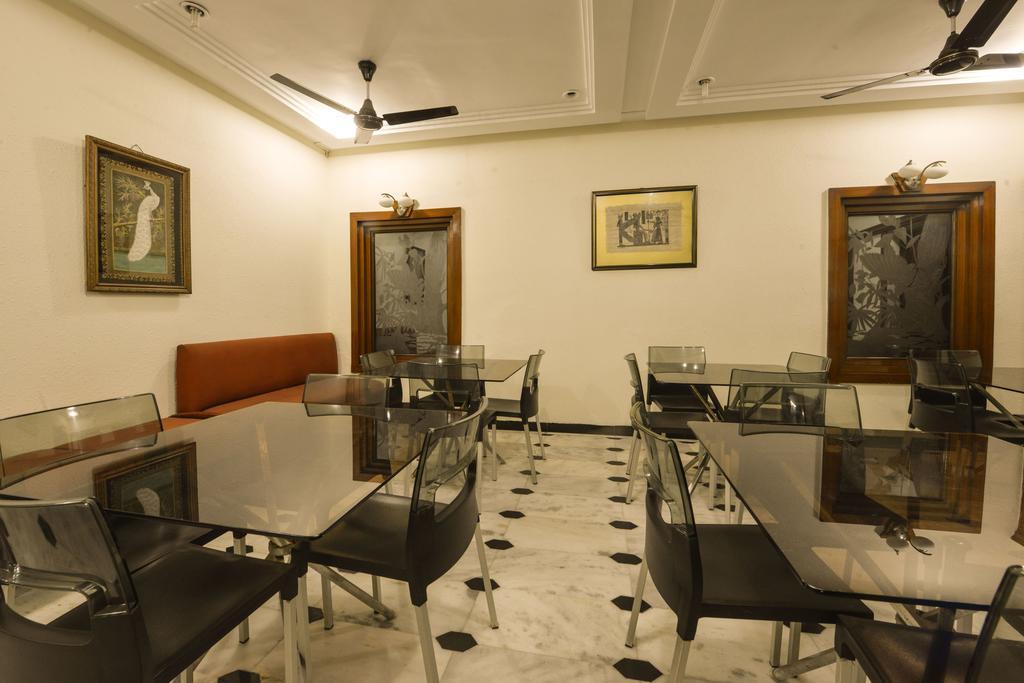 Camac Plaza Hotell Calcutta Exteriör bild